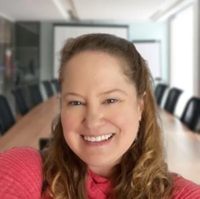 Laurel Vnucak_Headshot